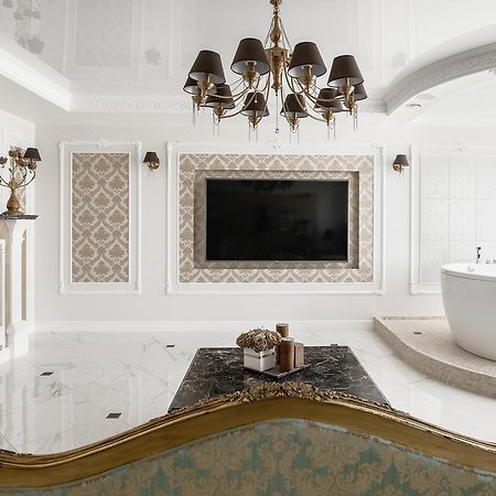 President Jacuzzi Apartment クライペダ エクステリア 写真